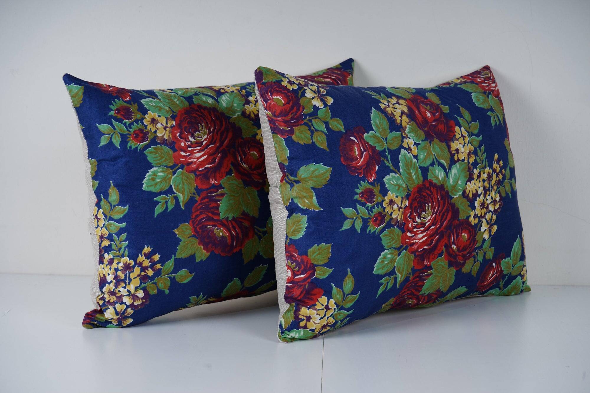 Set of 2 vintage Turkish cushion covers 41x56 cm