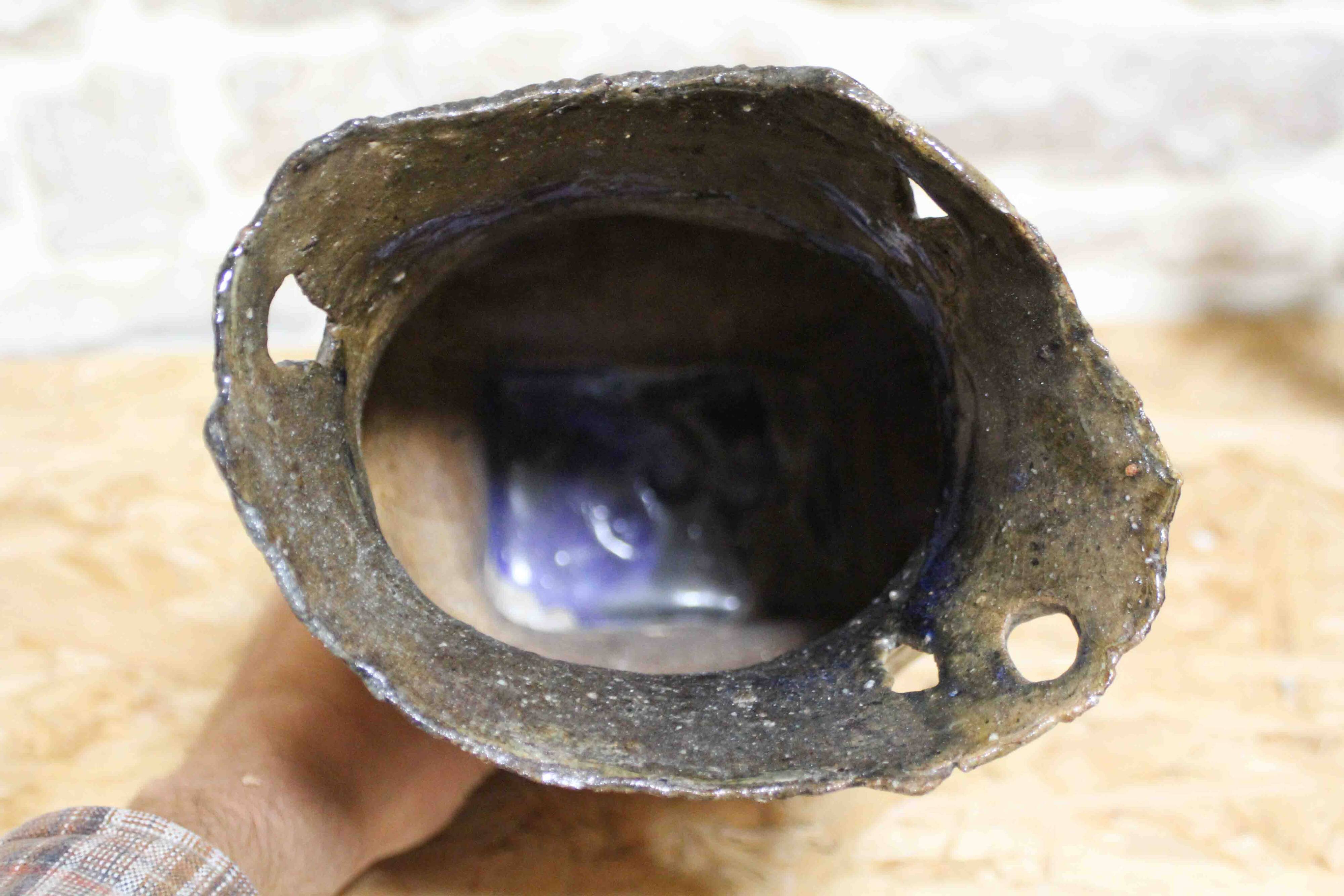 Vase made from a slab of scarified stoneware