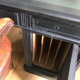 Former double-sided notary office 19 and me