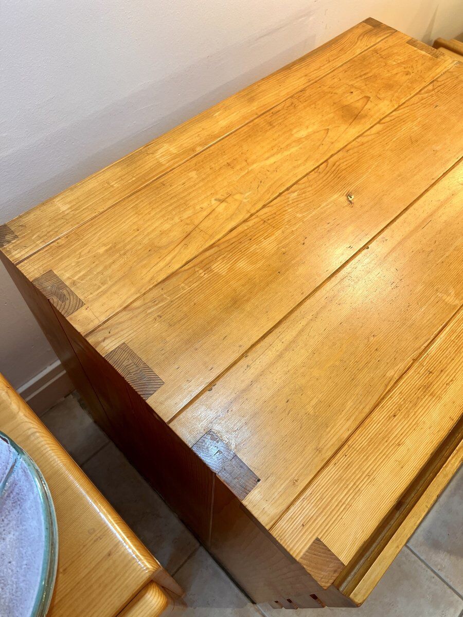 Wooden drawer chest in the style of Maison Regain, 1980s.