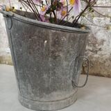 Zinc bucket