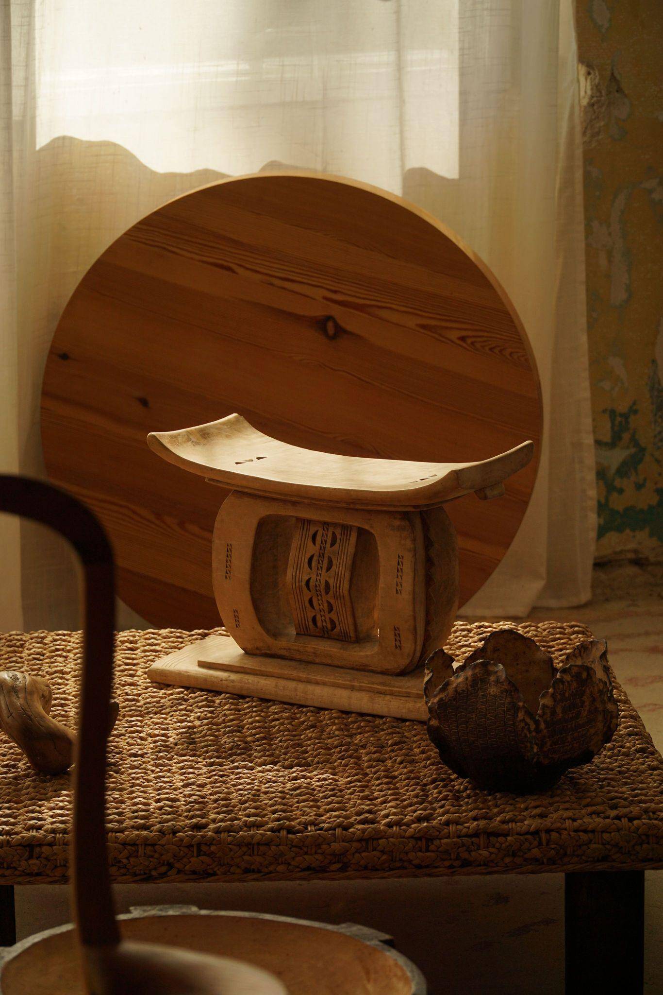 Ashanti stool, hand-carved hardwood stool from West Africa, Wabi Sabi, 20th century