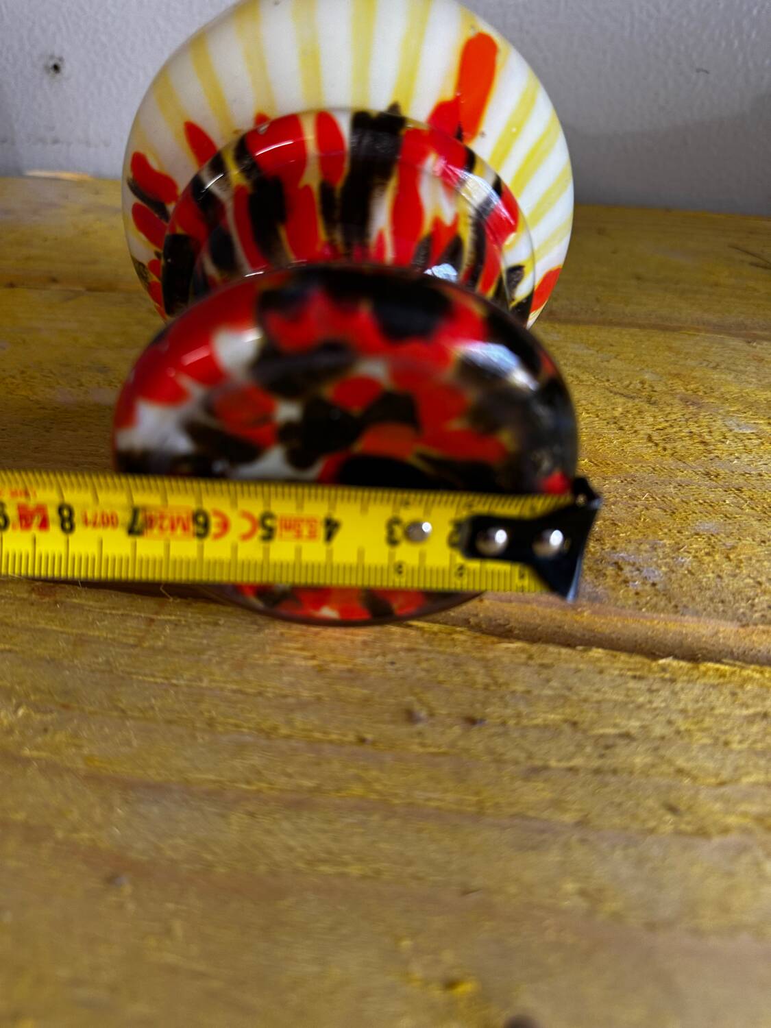 Small 1970s Murano Glass Vase in the style of Carlo Moretti. H15.