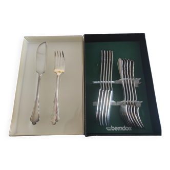 Stainless steel fish cutlery