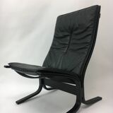 Mid-Century design black leather lounge chair by Ingmar Relling for Westnof