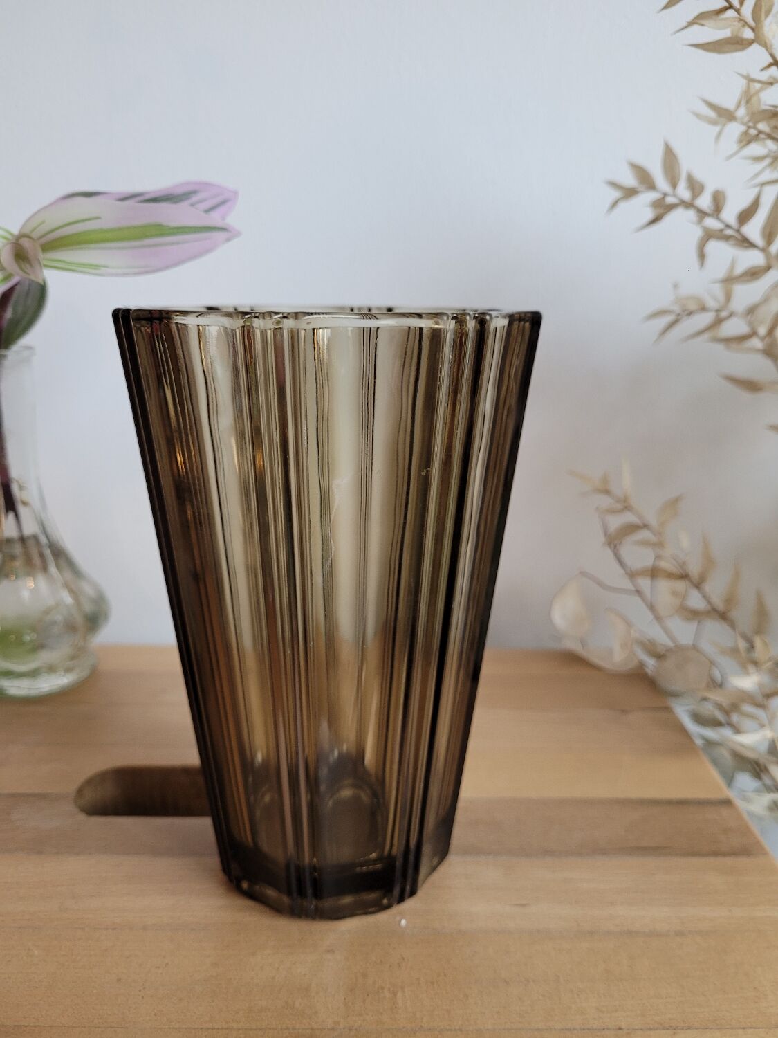 Luminarc molded glass vase