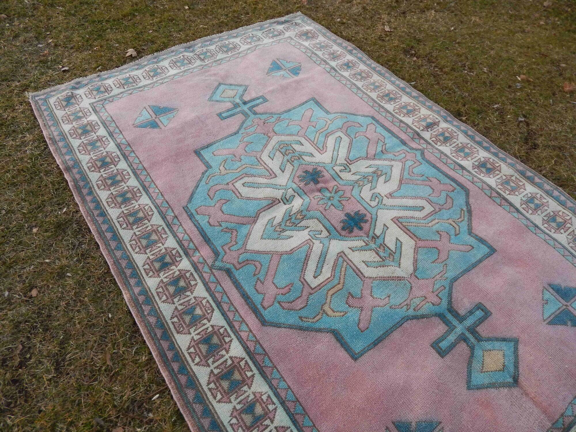 Vintage Turkish Oushak rug 158x233 cm