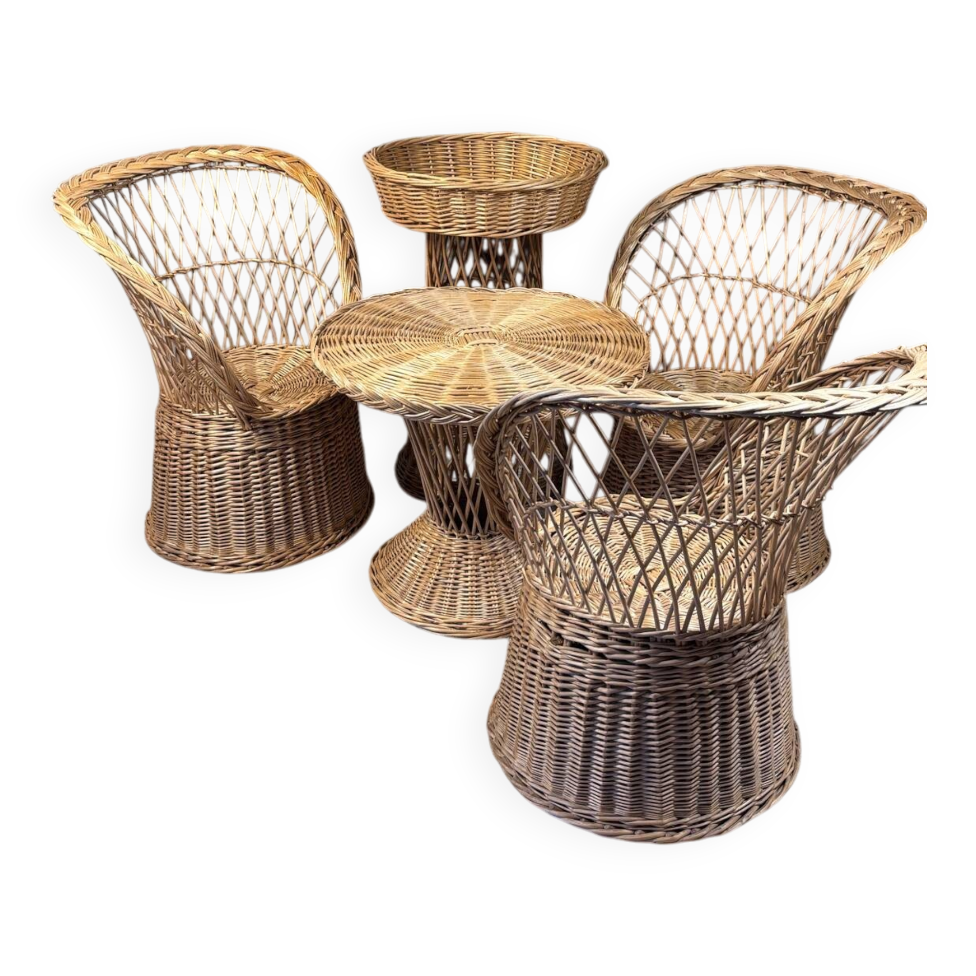 Rattan lounge
