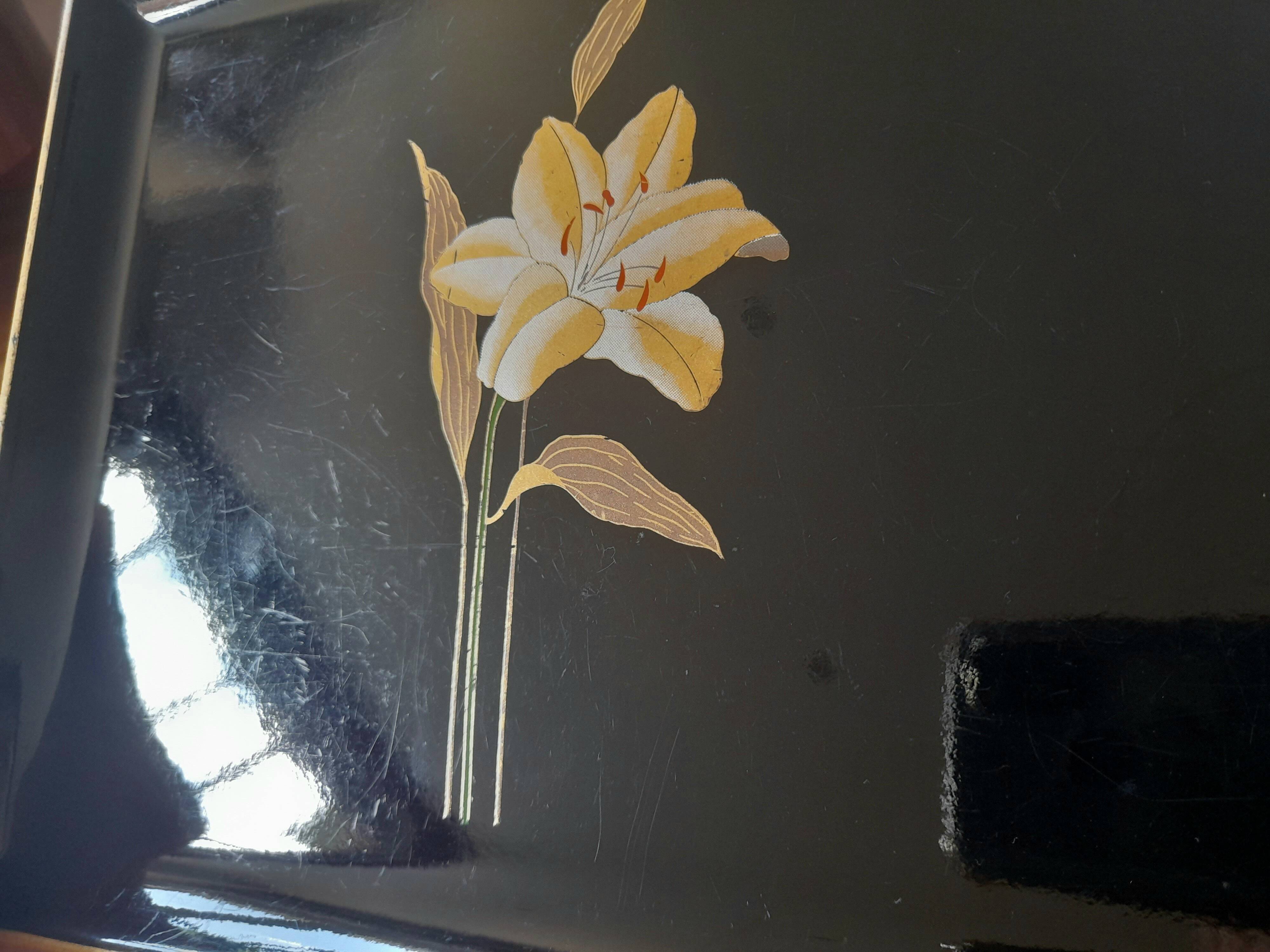 Vintage black lacquered tray - Melarti
