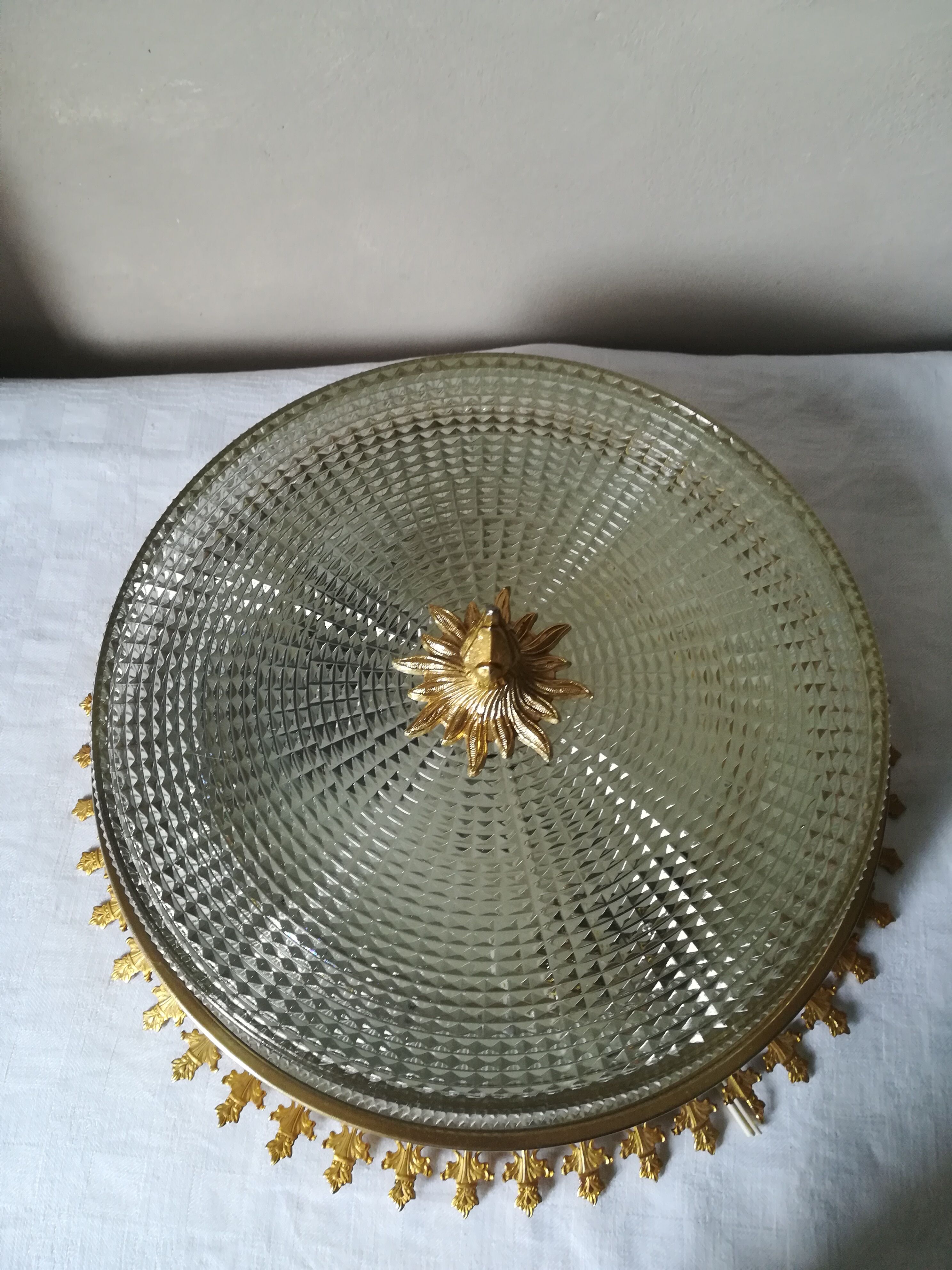 Double chiseled glass ceiling light