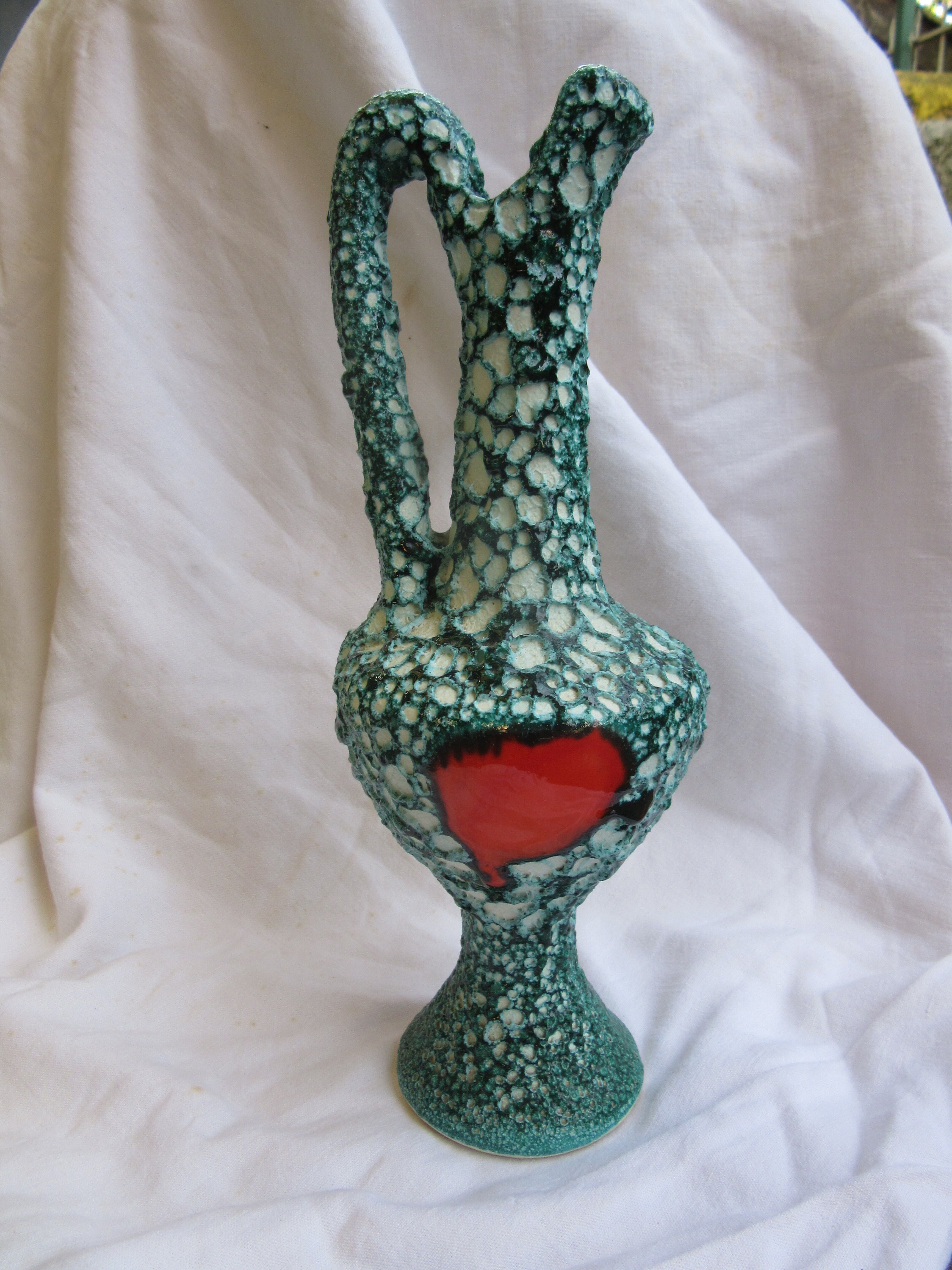 Vase style vallauris