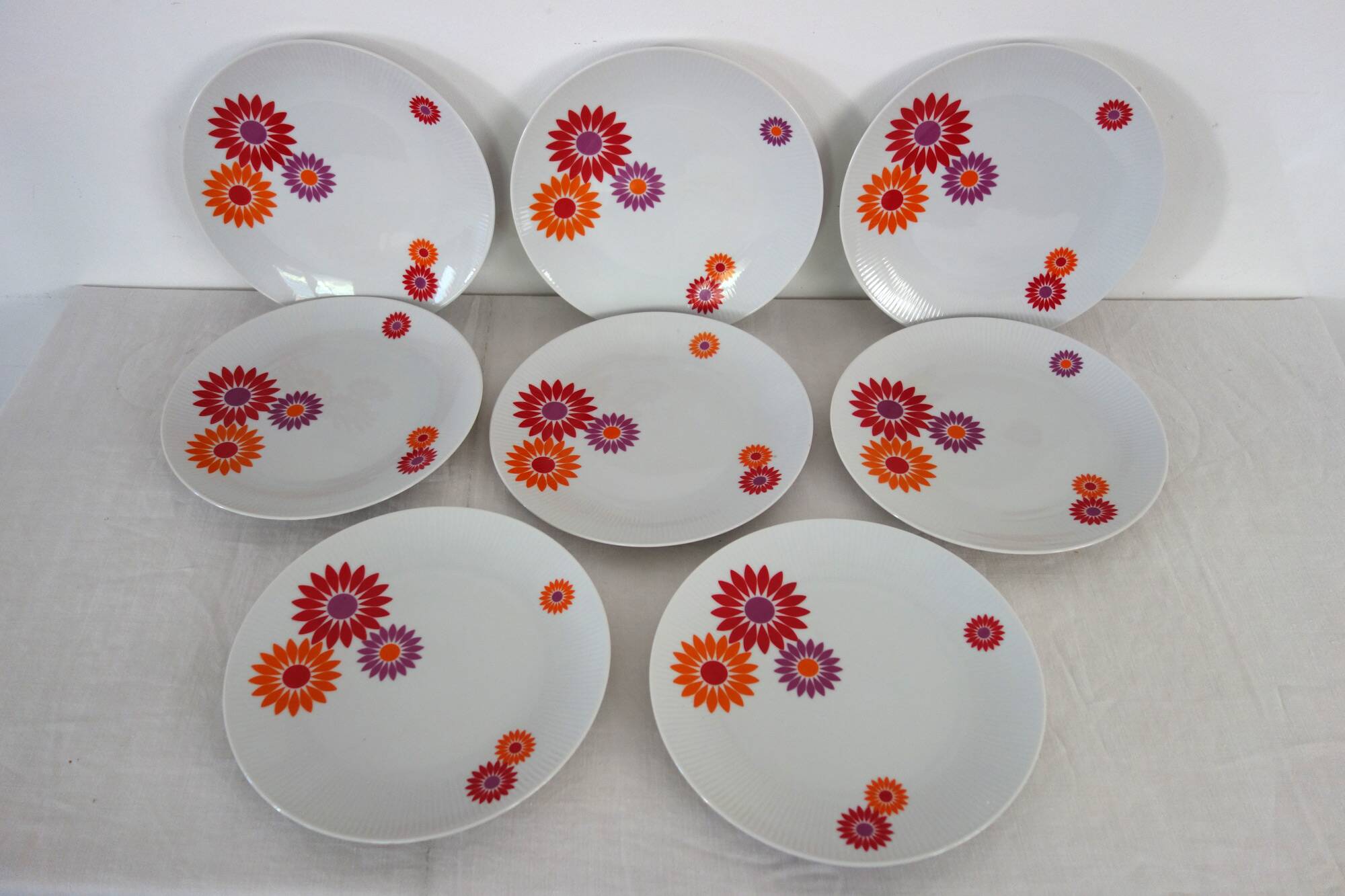 8 Flat Plates Seltmann Weiden West Germany 70s
