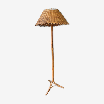 Tripod rattan floor lamp