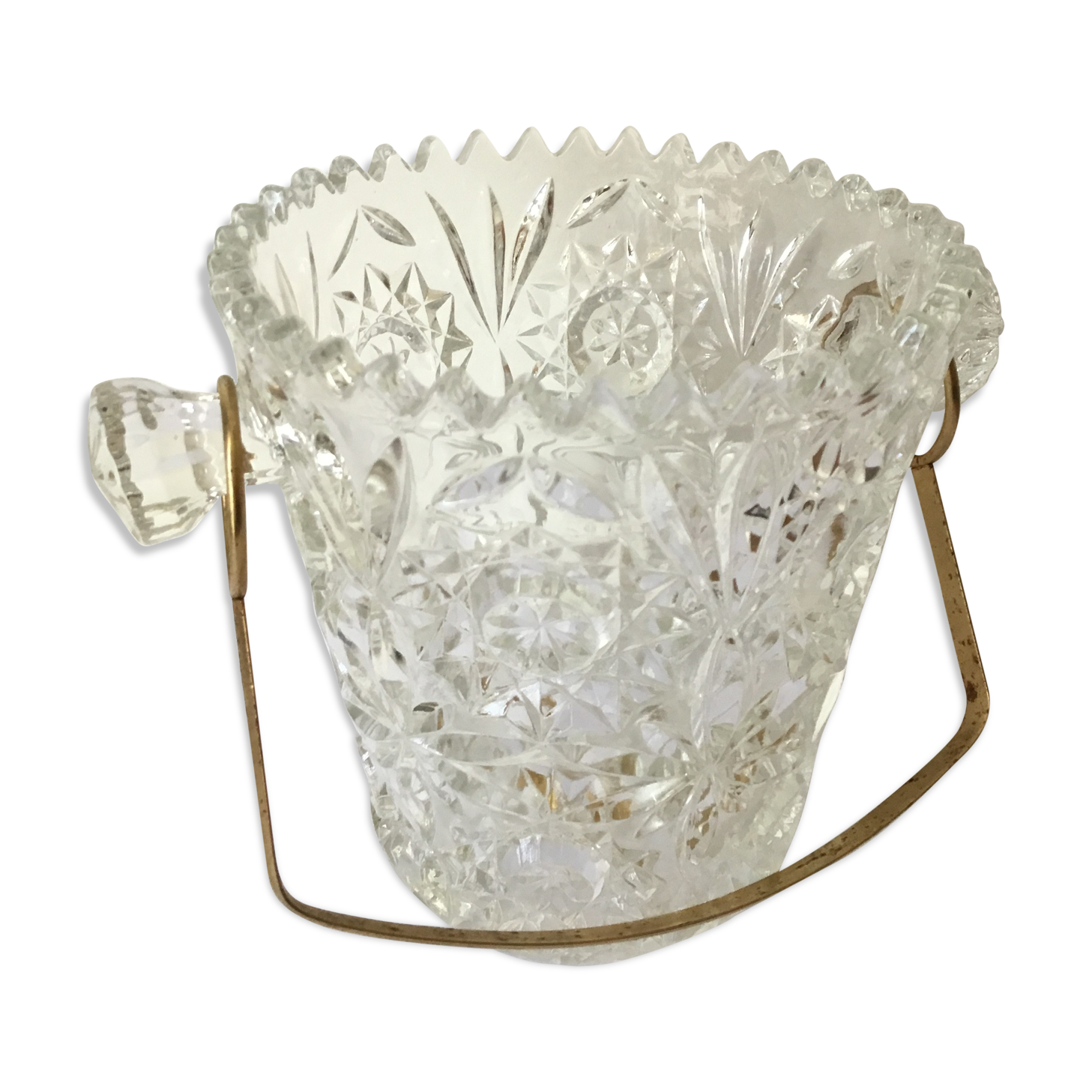 Chiseled glass ice bucket