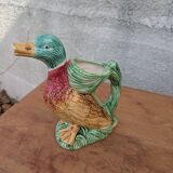 Duck pitcher