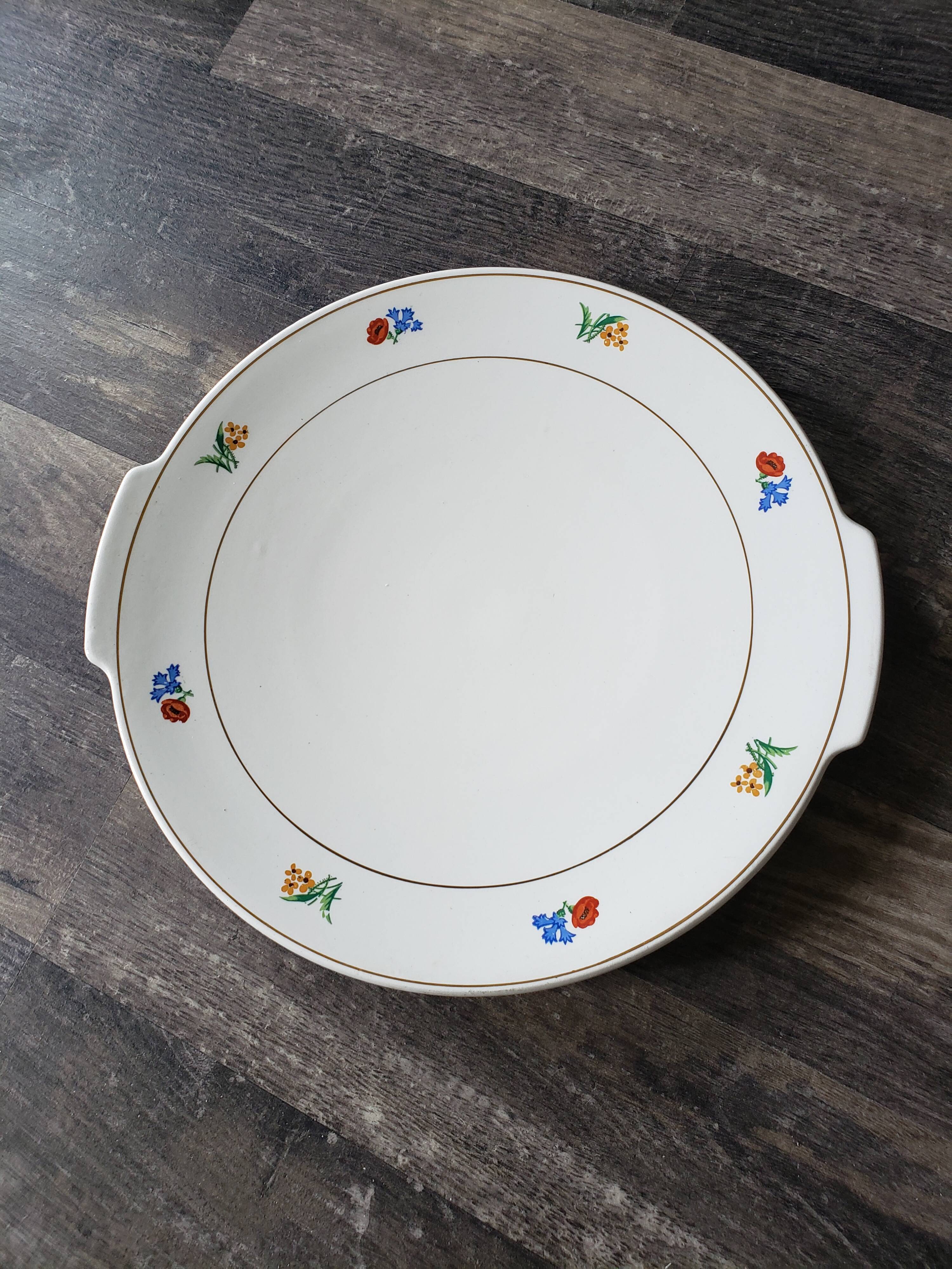 Dish gien small golden smoothed flowers