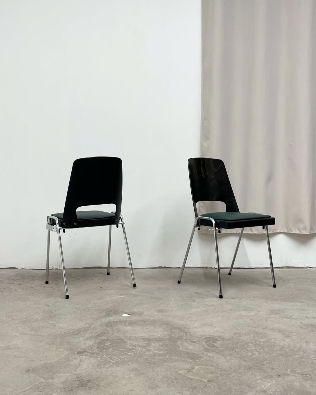 4 Baumann chairs, Manhattan model, circa 1970