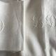 Nappe et 12 serviettes en damas de lin brodé LD 2,40m