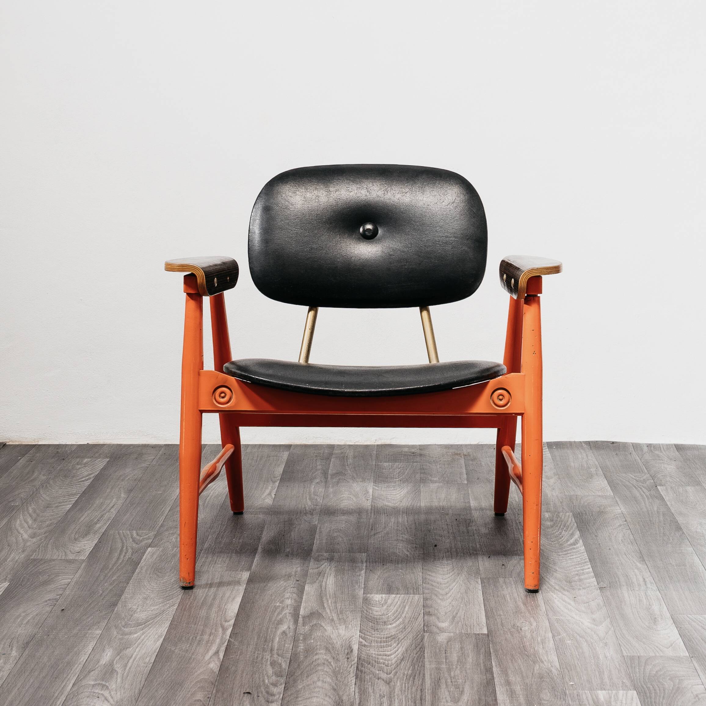 Set of 2 Armchairs and Table from the 1970s Designed by Marco Zanuso for Poltronova