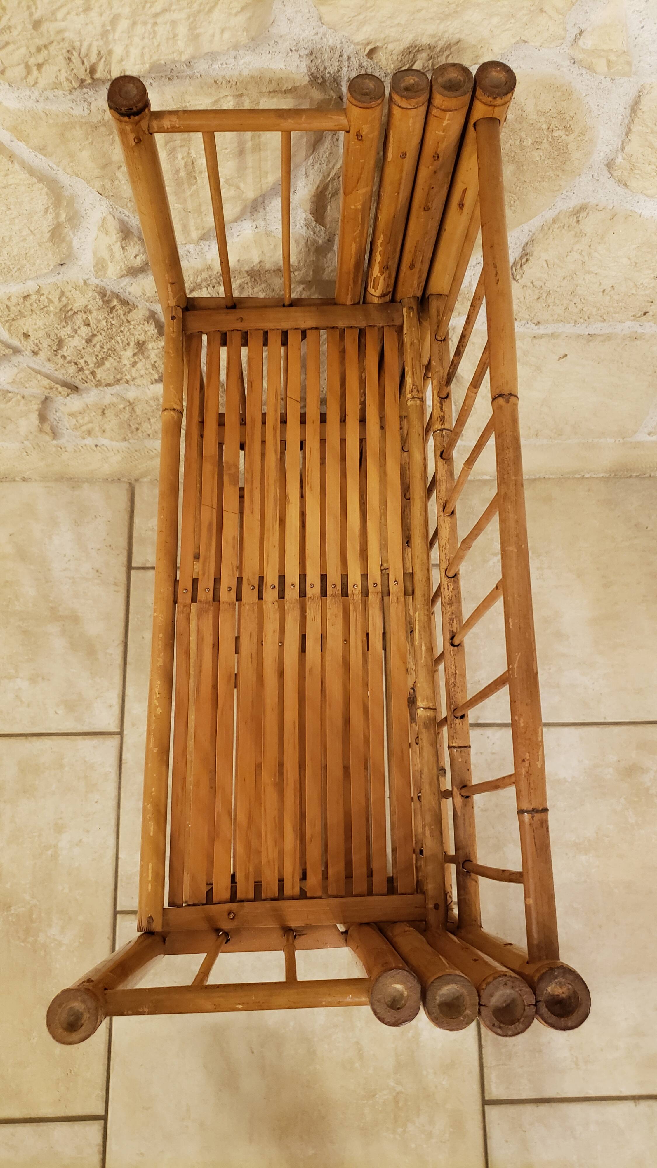 Vintage rattan folding shelf/bookcase