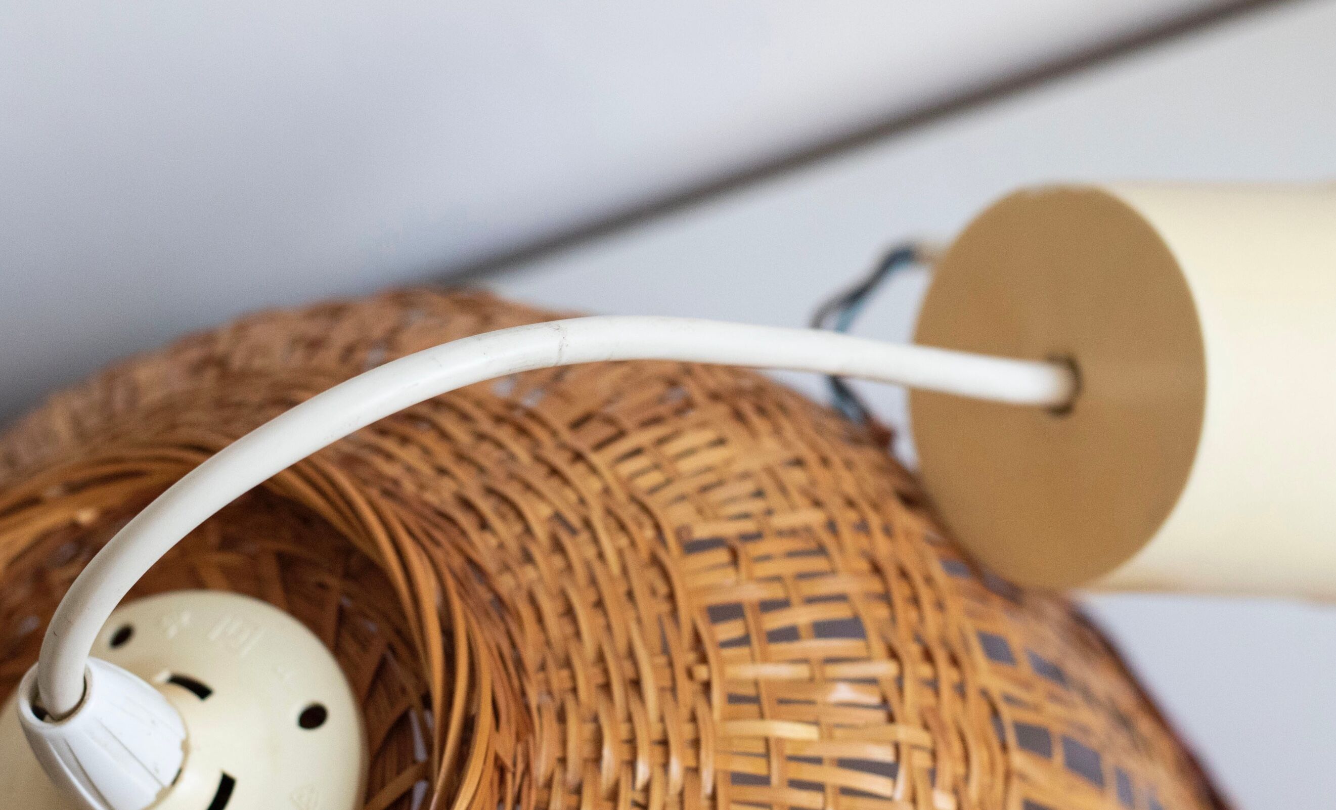 Vintage wicker pendant lamp