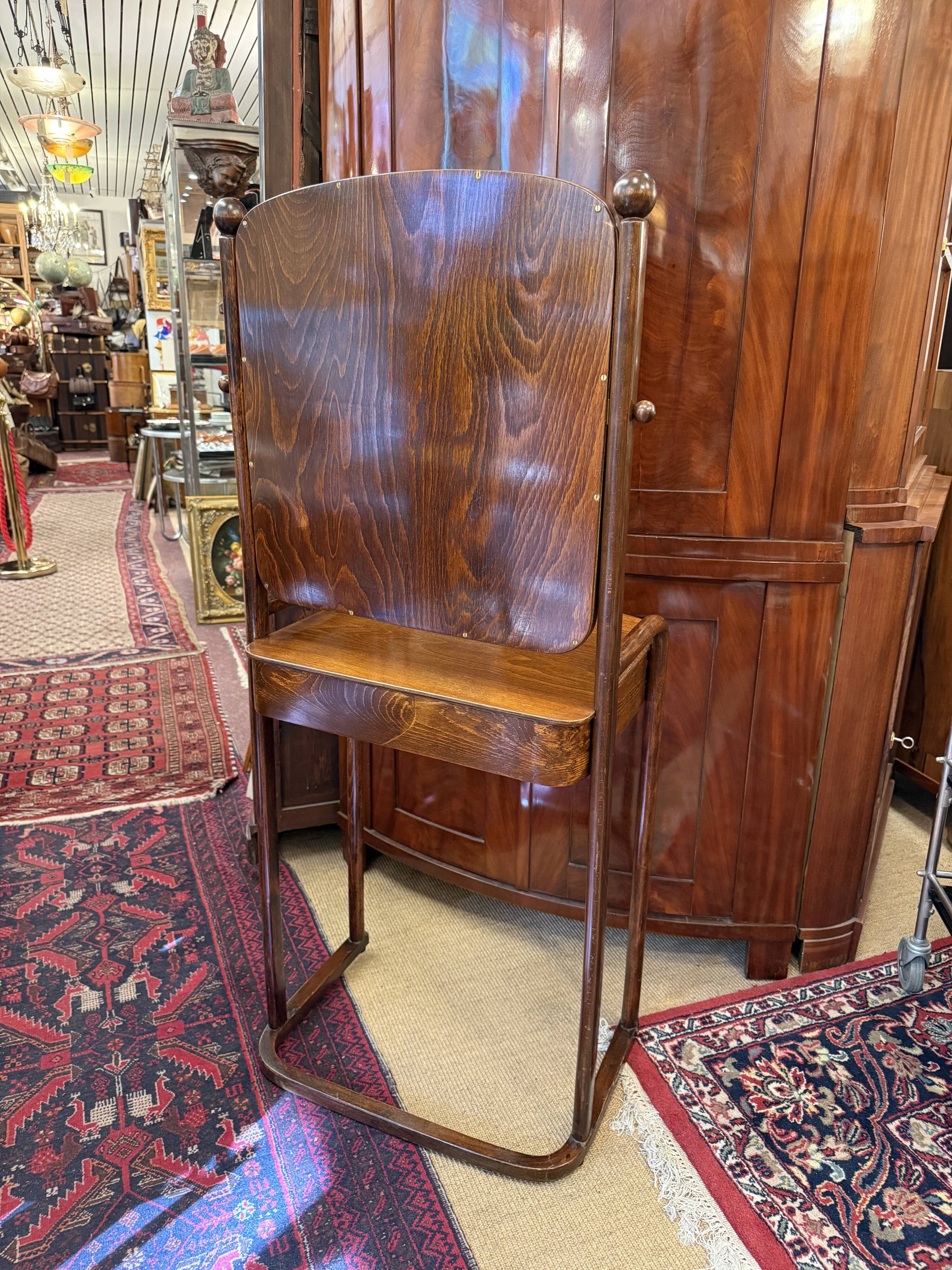 Josef Hoffmann Vanity Dressing Table, Model 1134, Jacob & Josef Kohn, Vienn