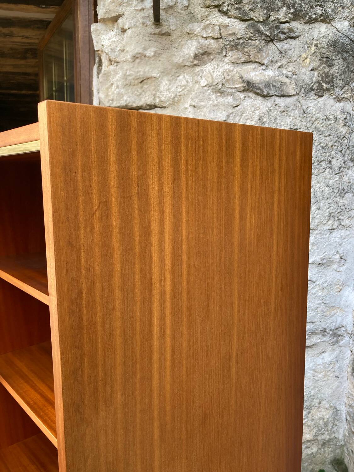 Vintage 1960s display cabinet.