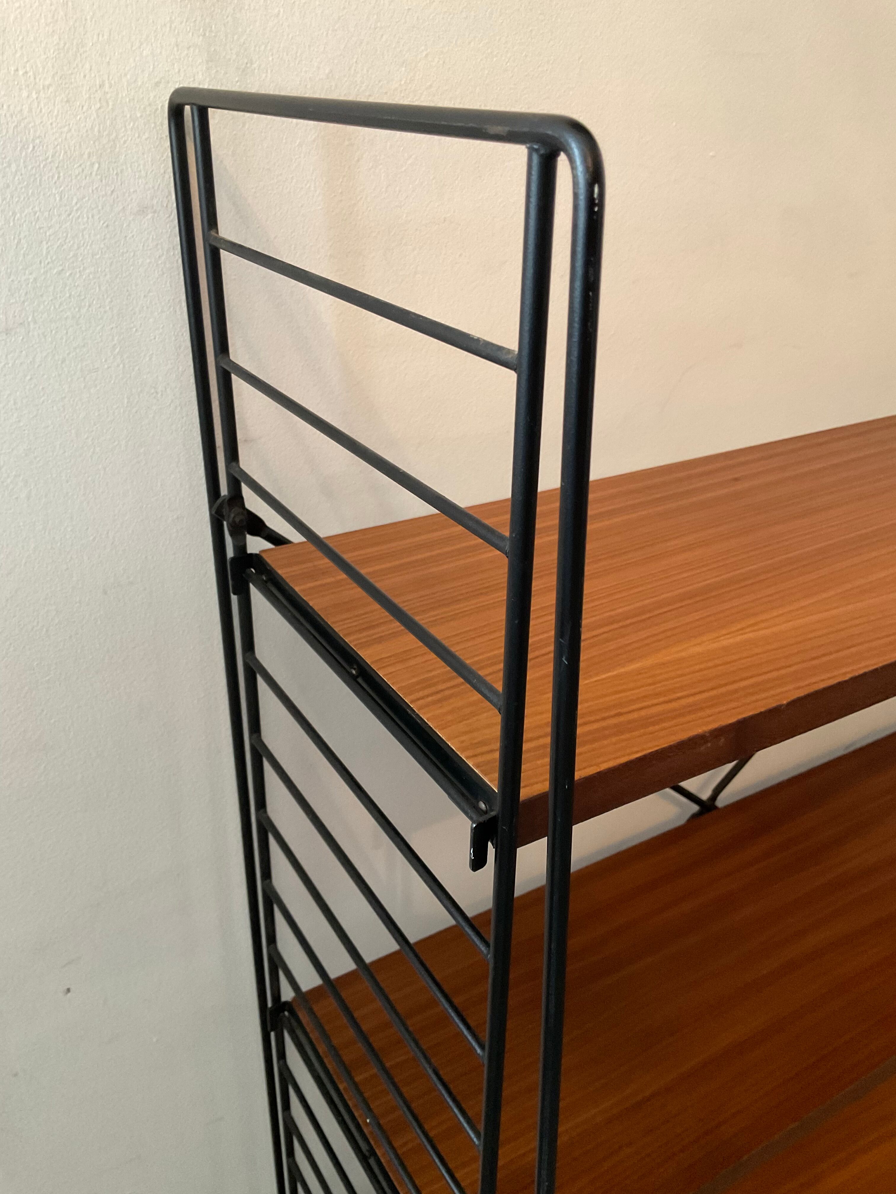 Tomado D.Dekker shelf from the 50s-60s