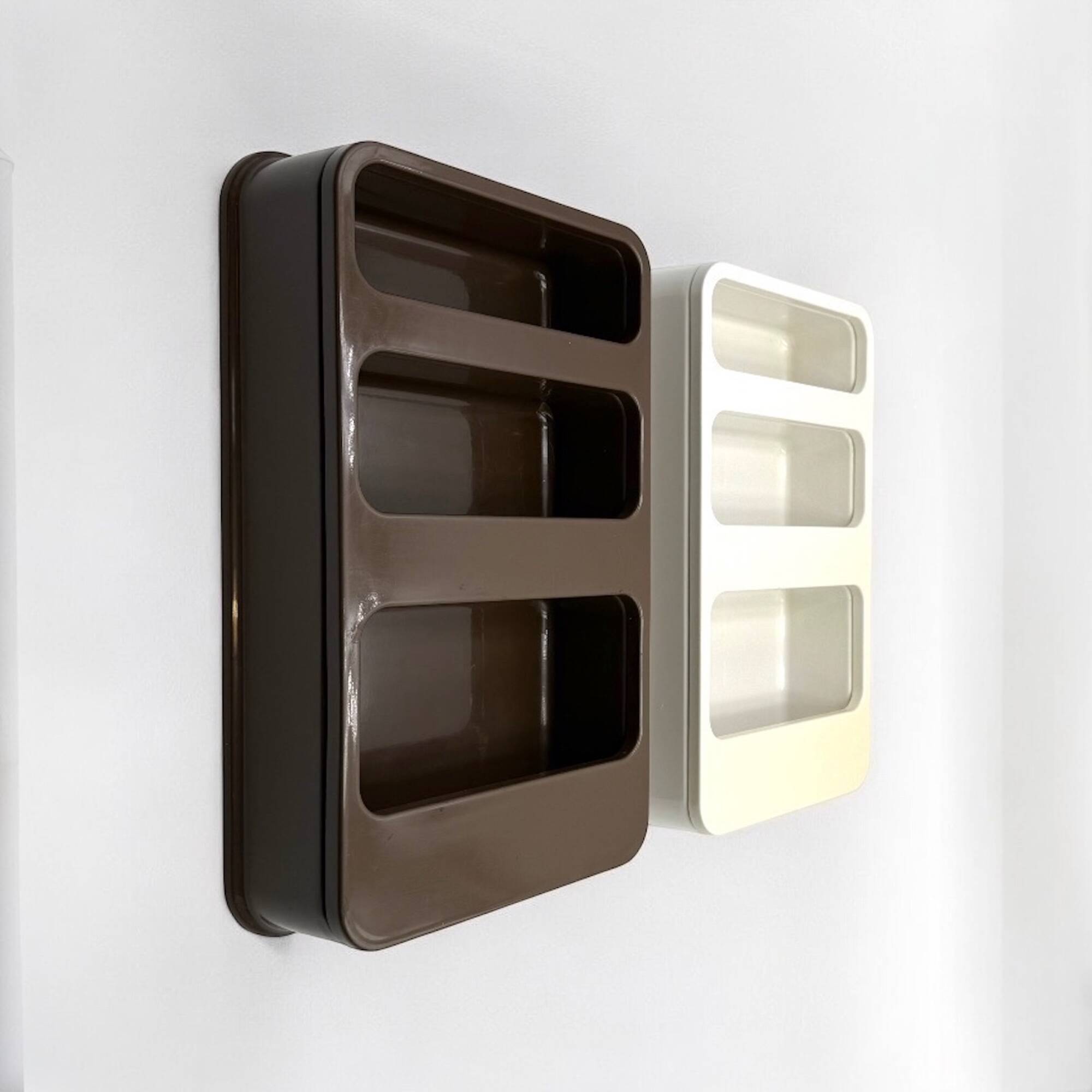 Étagères murales Plastra, design français des années 70