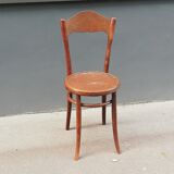 1900 curved wooden chair