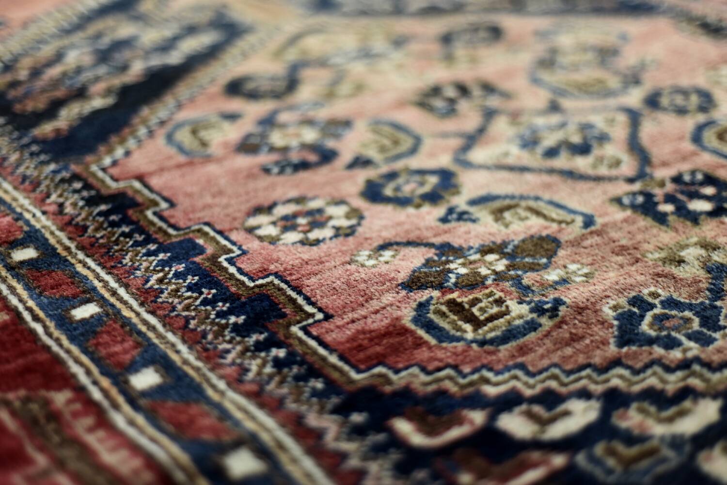 Vintage Hand-Woven Middle Eastern Oriental Hamadan Kamse Rug, 1960s