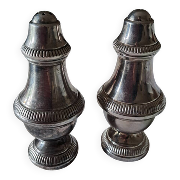 Salt and pepper in silver-plated metal.