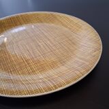 Slightly hollow round serving plate from Villeroy and Boch model "Bern".