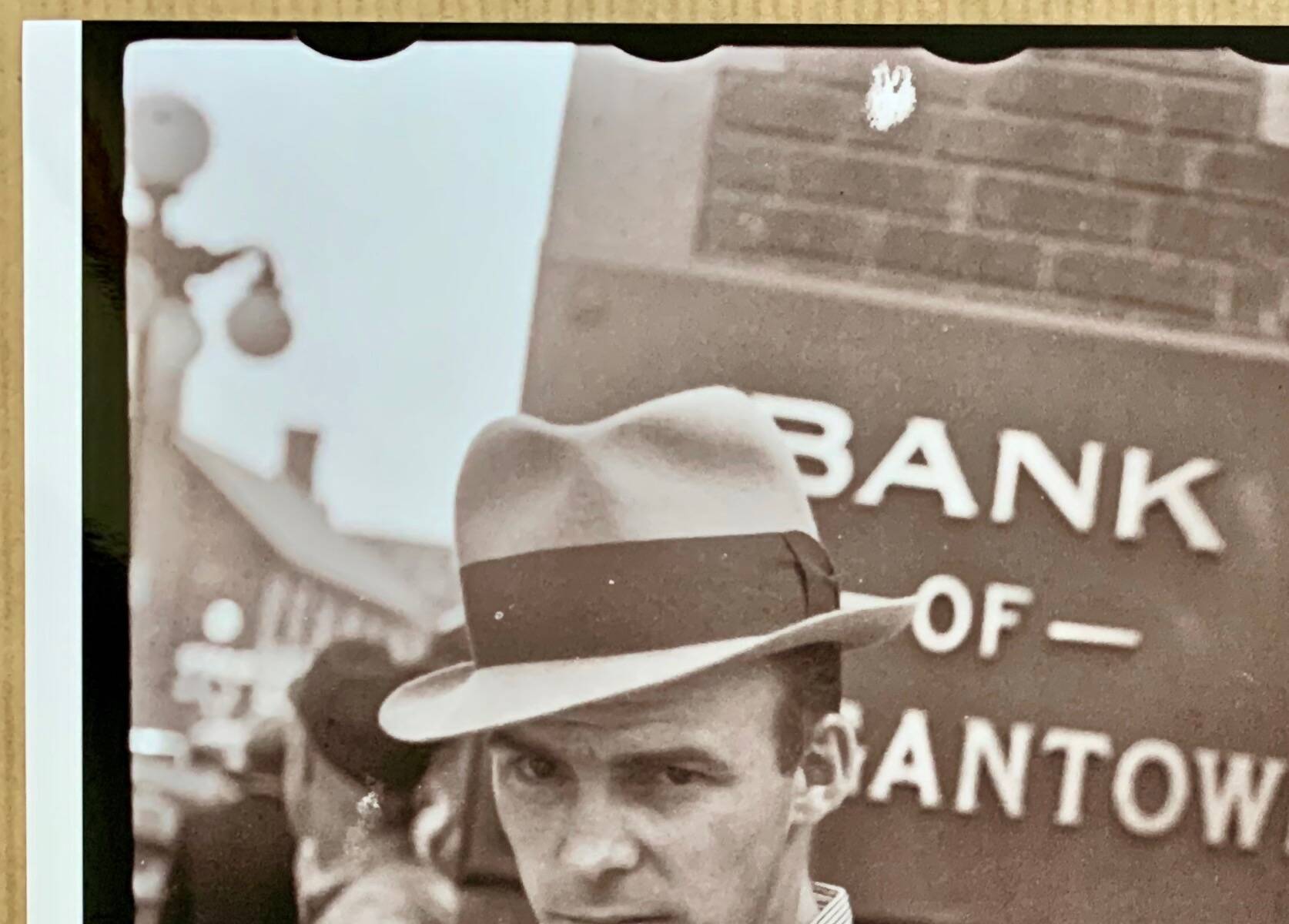 Walker Evans (1938) – Main Street, Morgantown (West Virginia)