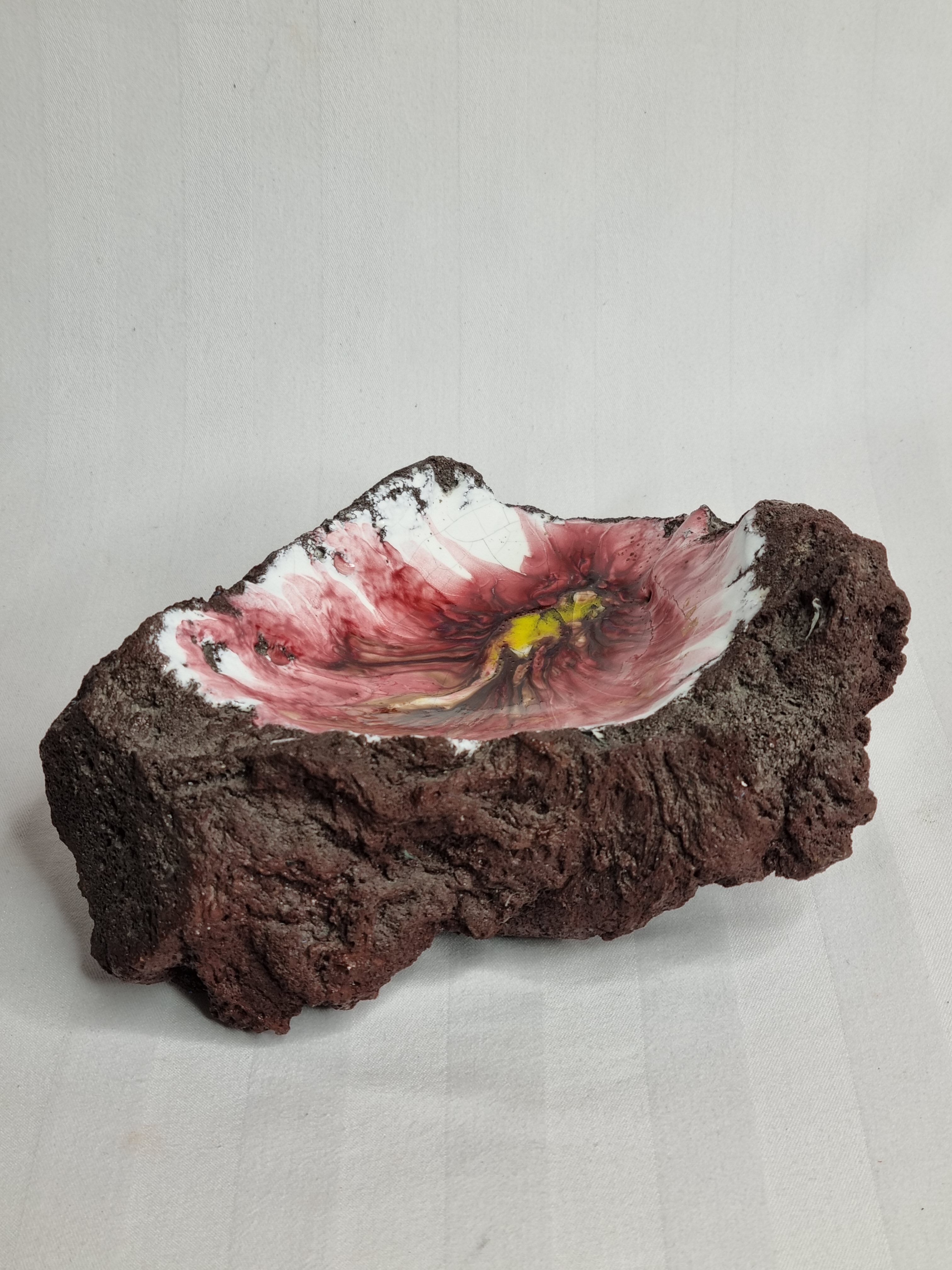 Empty pocket in vintage enamelled lava stone, 20 cm