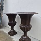 Pair of Medici cast iron vases from a bourgeois house - H73cm