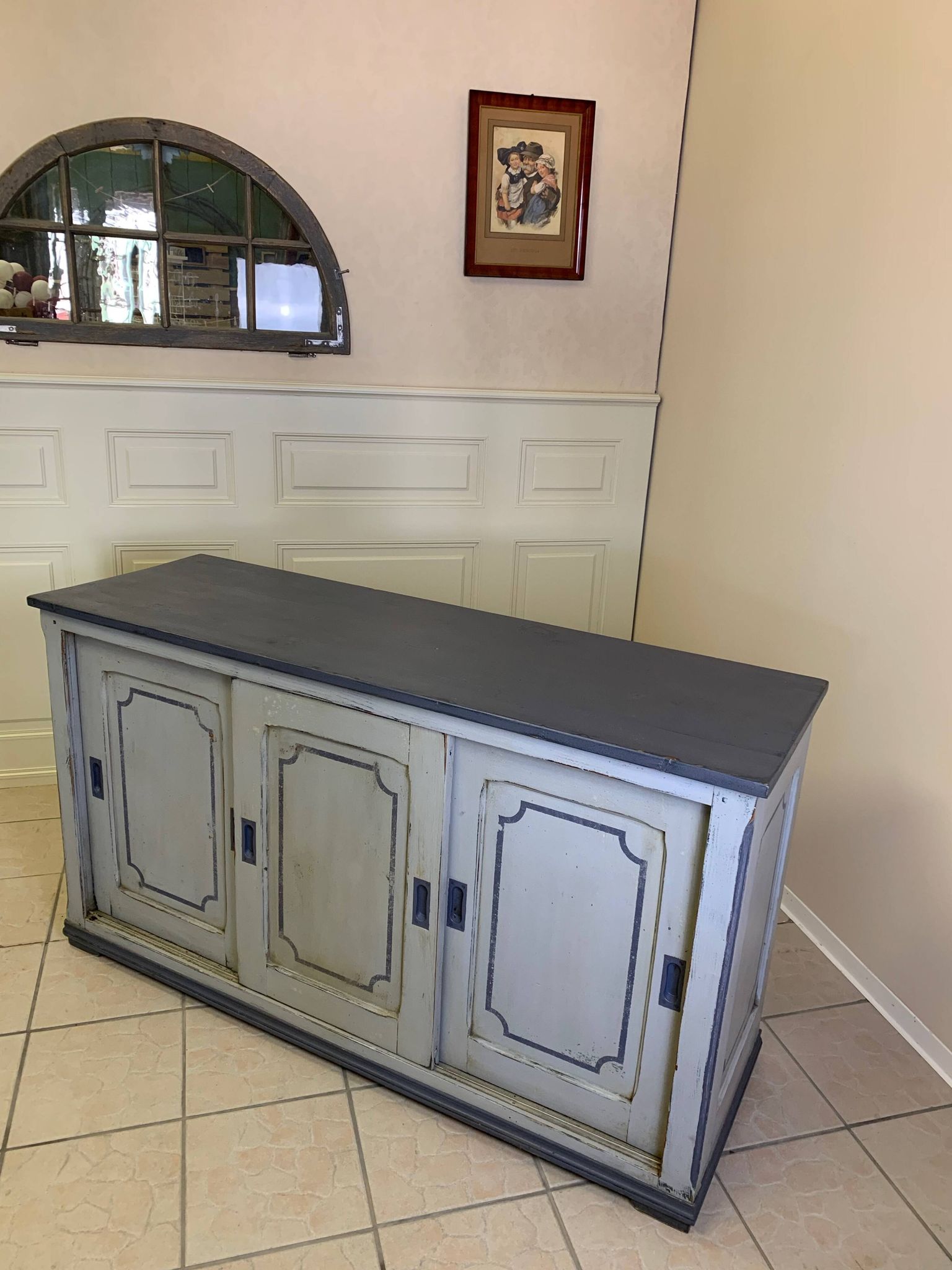 Store furniture
