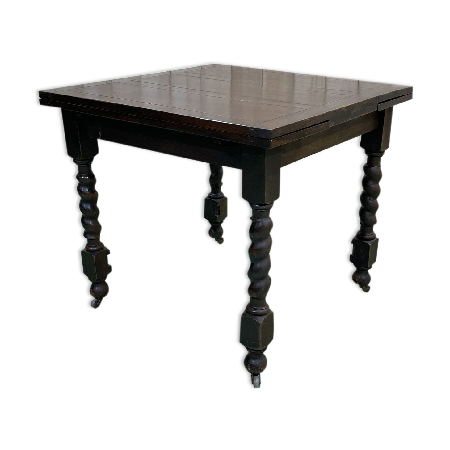 English oak table from the 1930s with 2 extensions