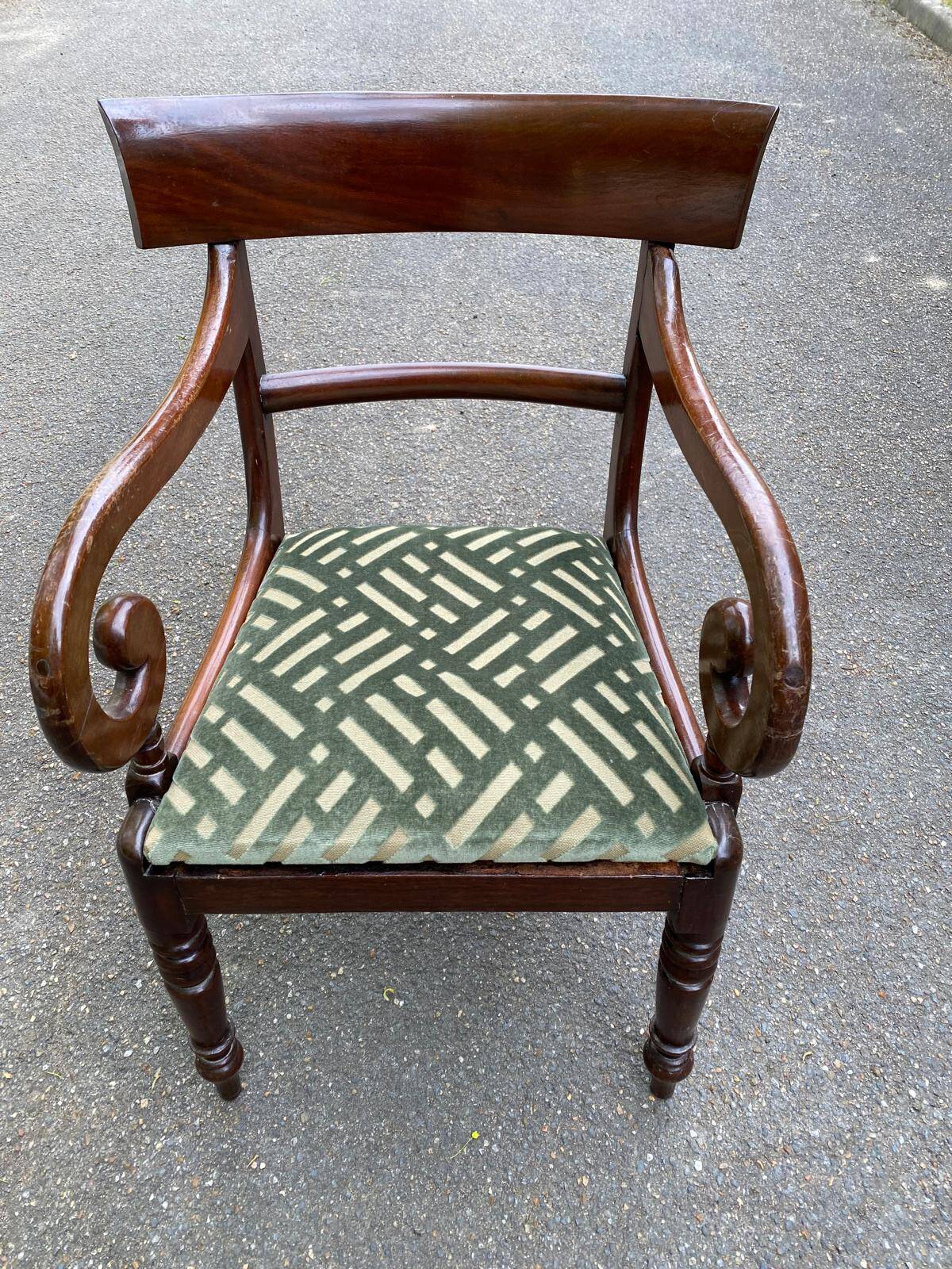English Regency office chair in curved wood and green velvet