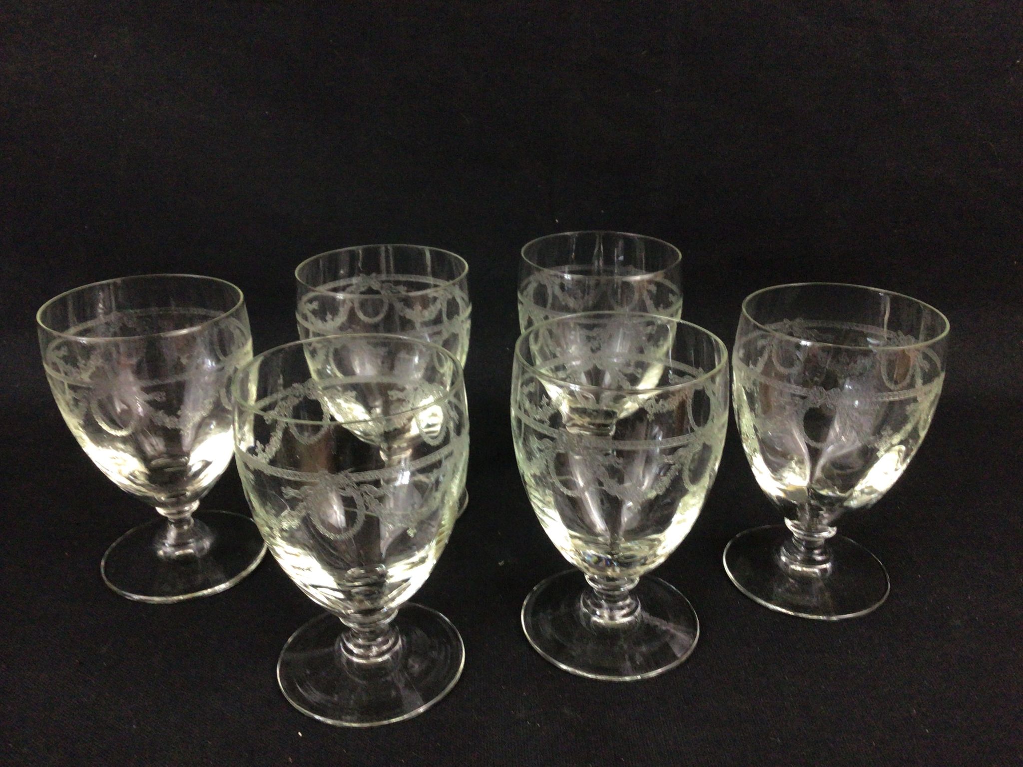 6 crystal wine glasses engraved garland decoration XIXth