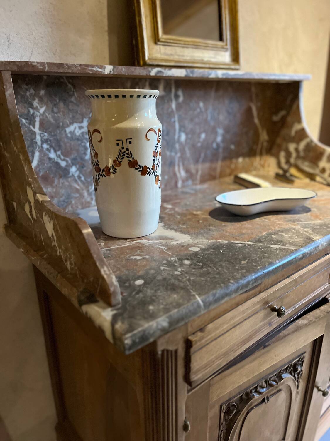 Marble toilet cabinet 1920/30
