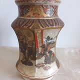 Satsuma eighteenth vase