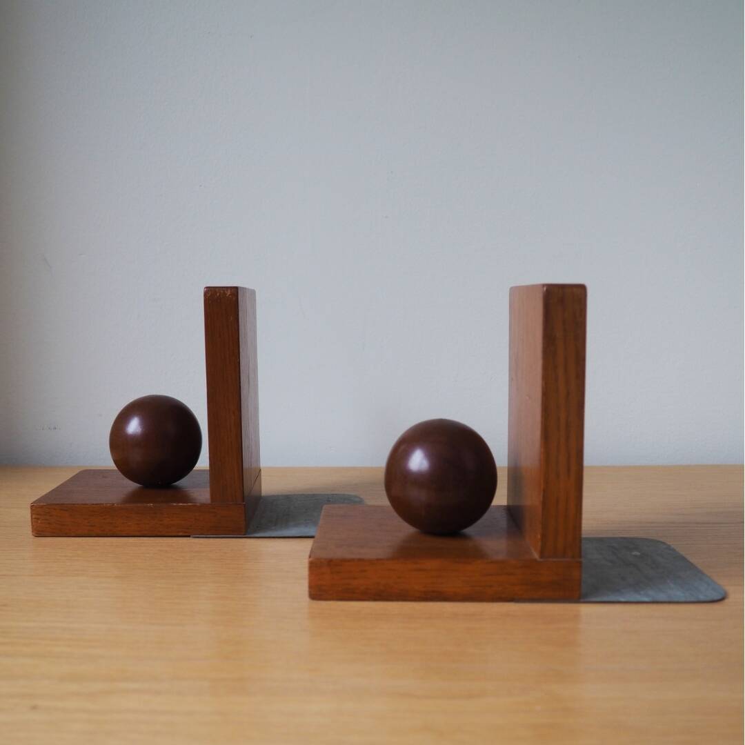 Pair (2) Wooden Bookends - Amsterdam School - 1920s, the Netherlands