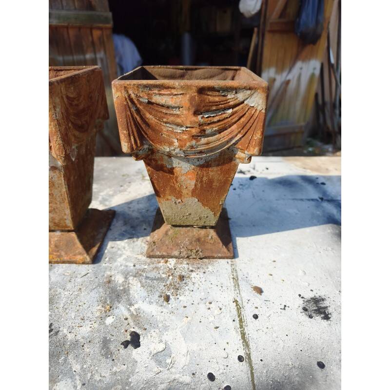 Pair of cast iron vases from 1900 in Charleville - Mézières