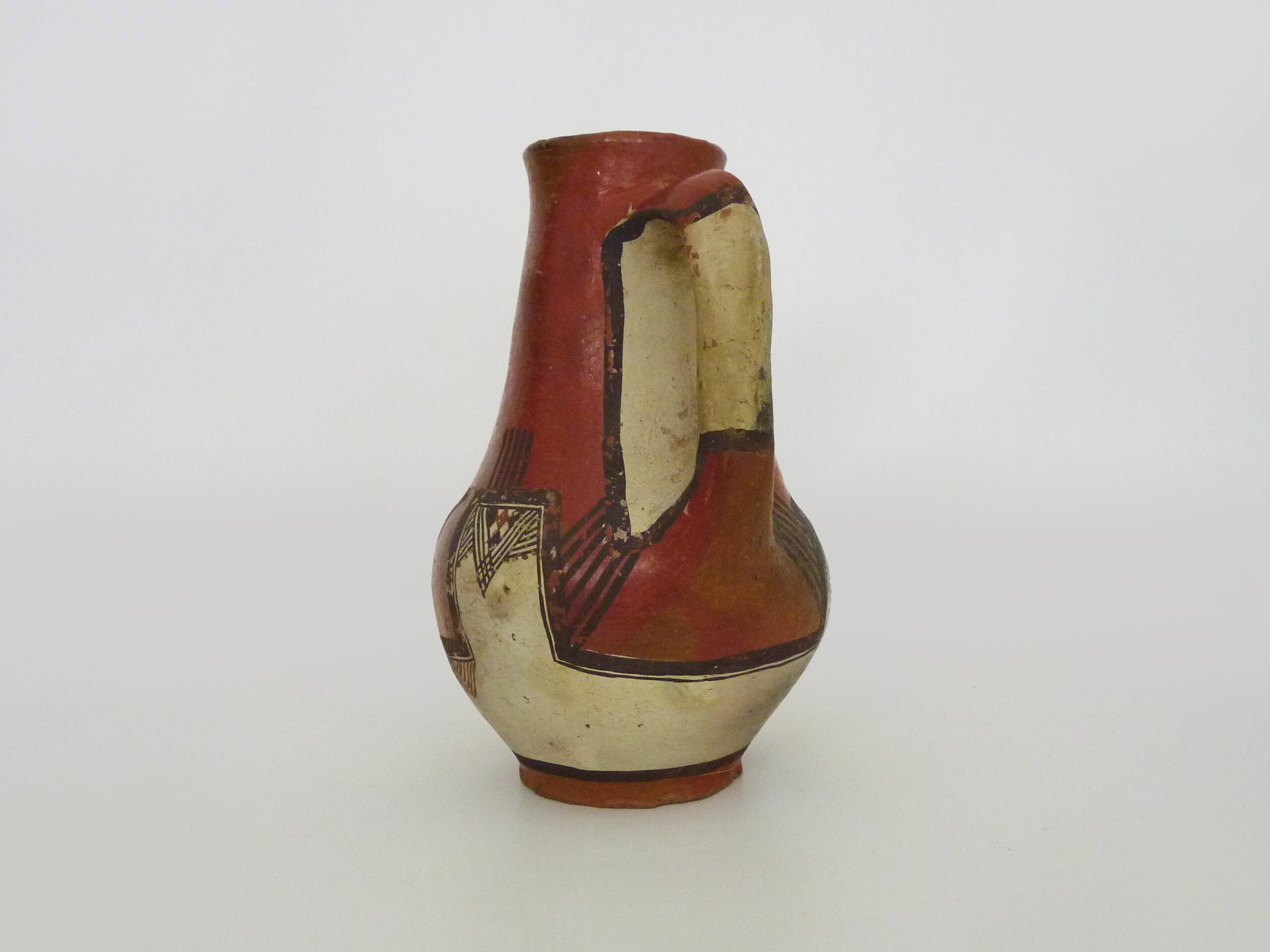 Iddeqi Kabyle pottery, Kabyle pitcher, Berber. Kabyle folk art. The 50's