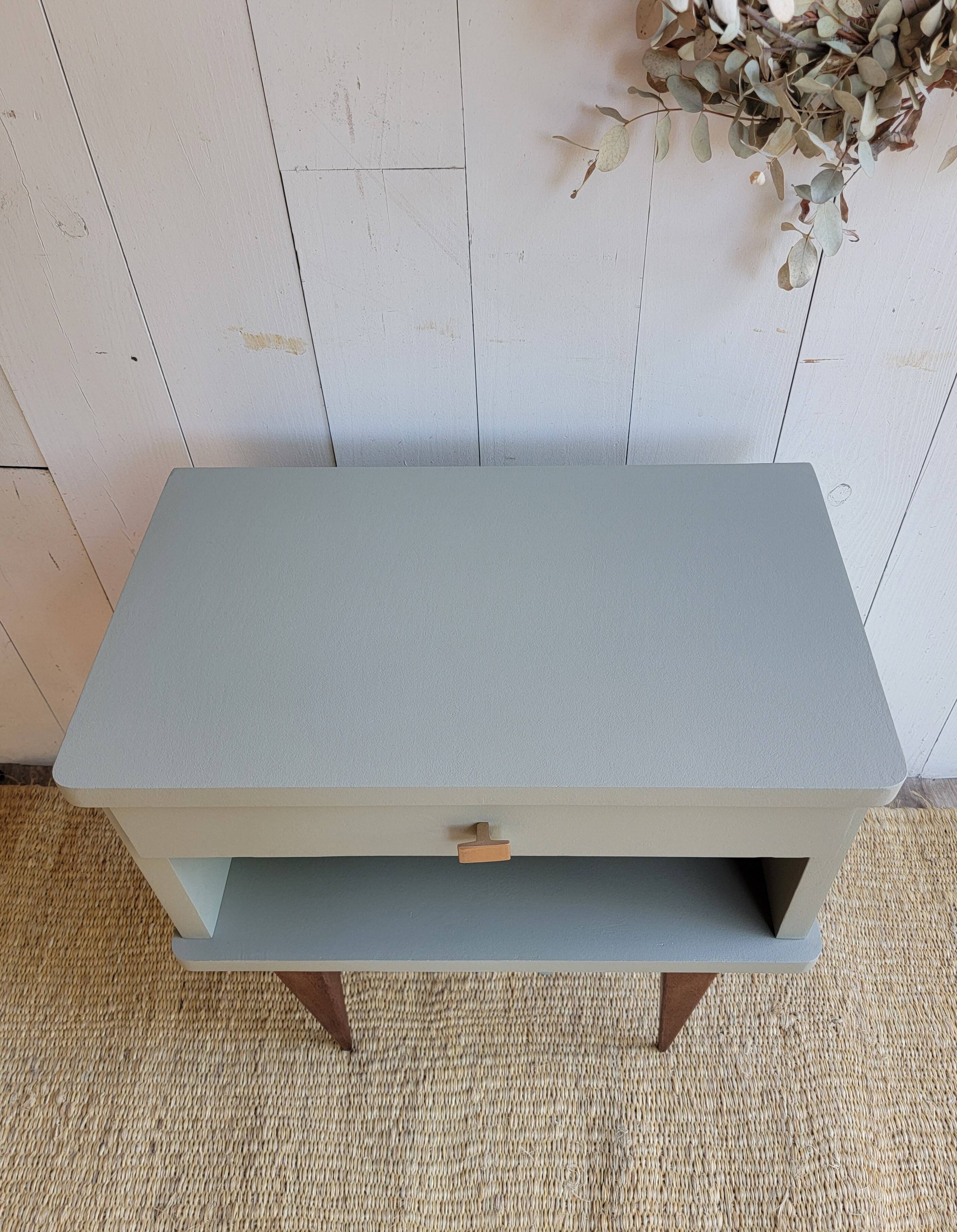 Table de chevet vintage rénovée