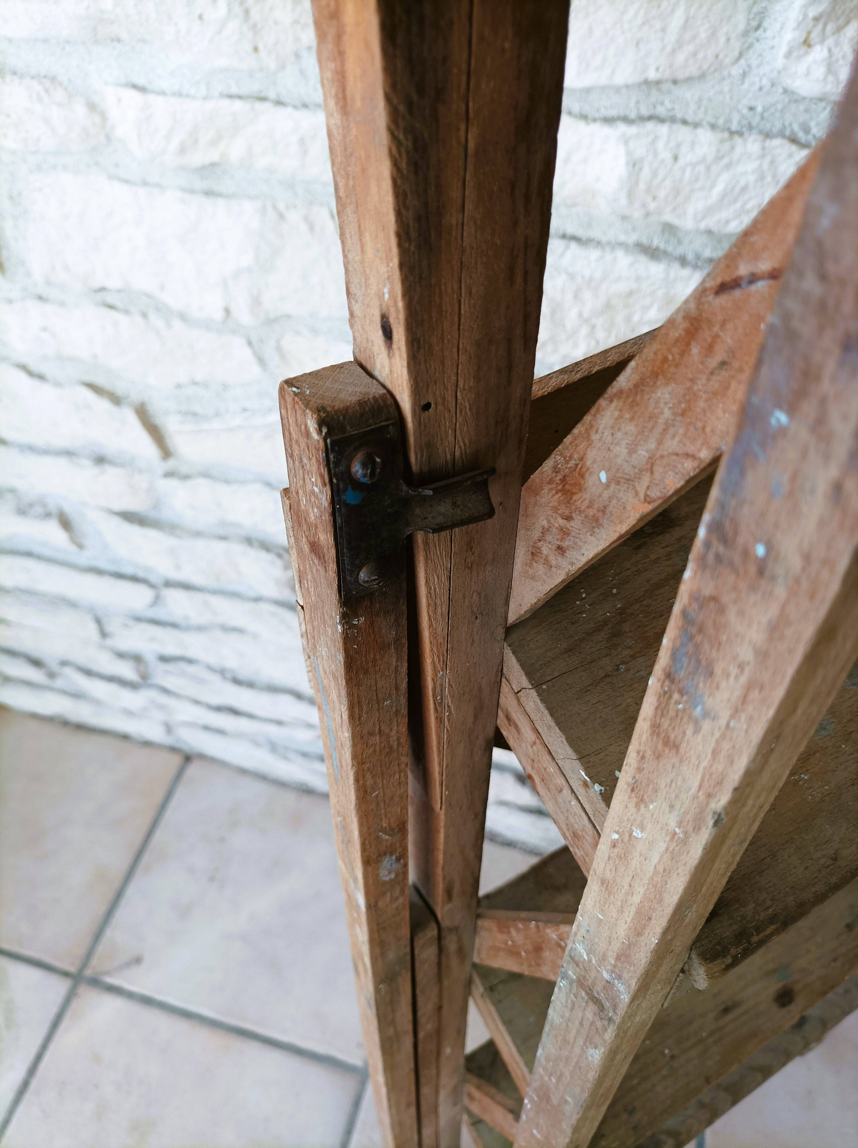 Painter's stepladder