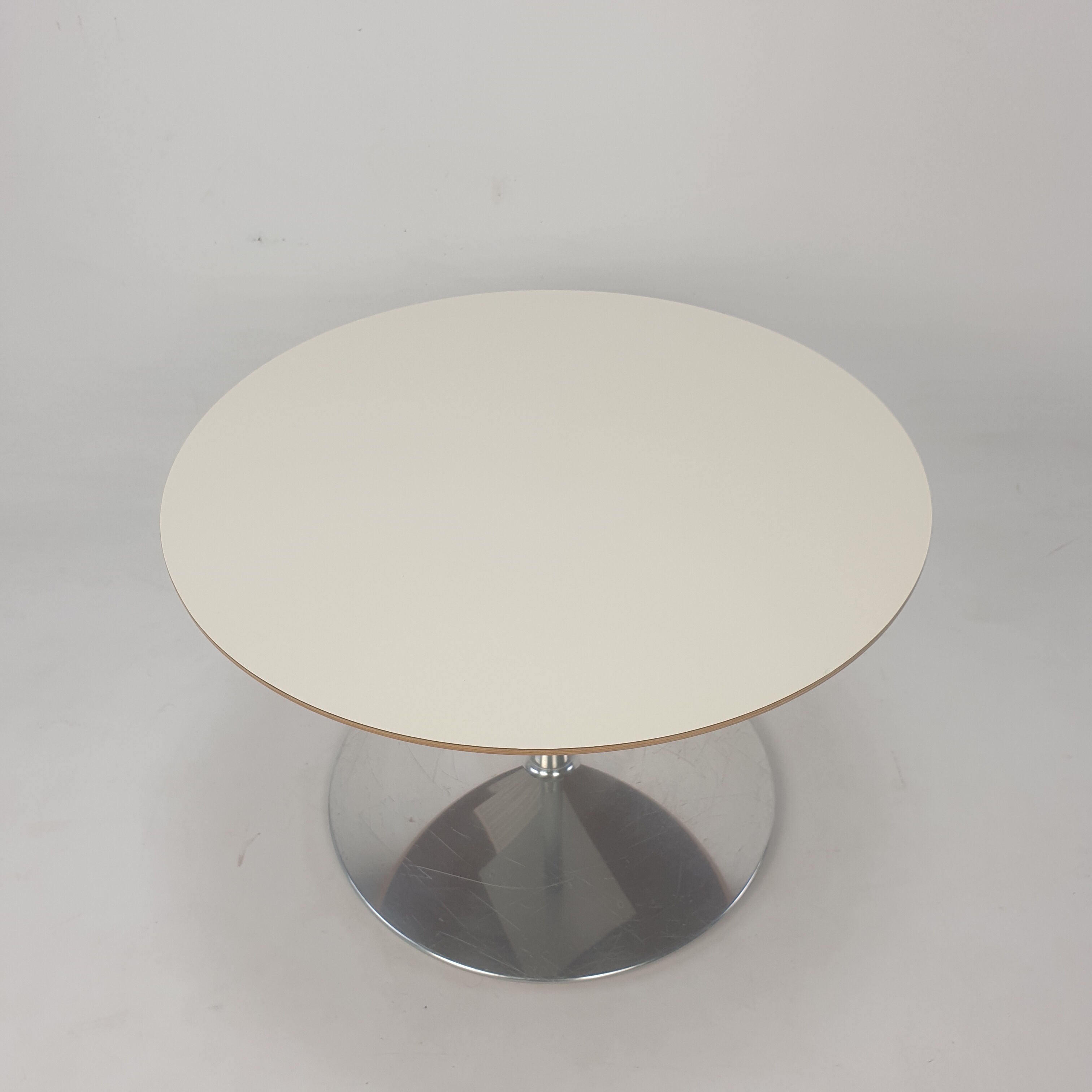 Round Coffee Table by Pierre Paulin for Artifort