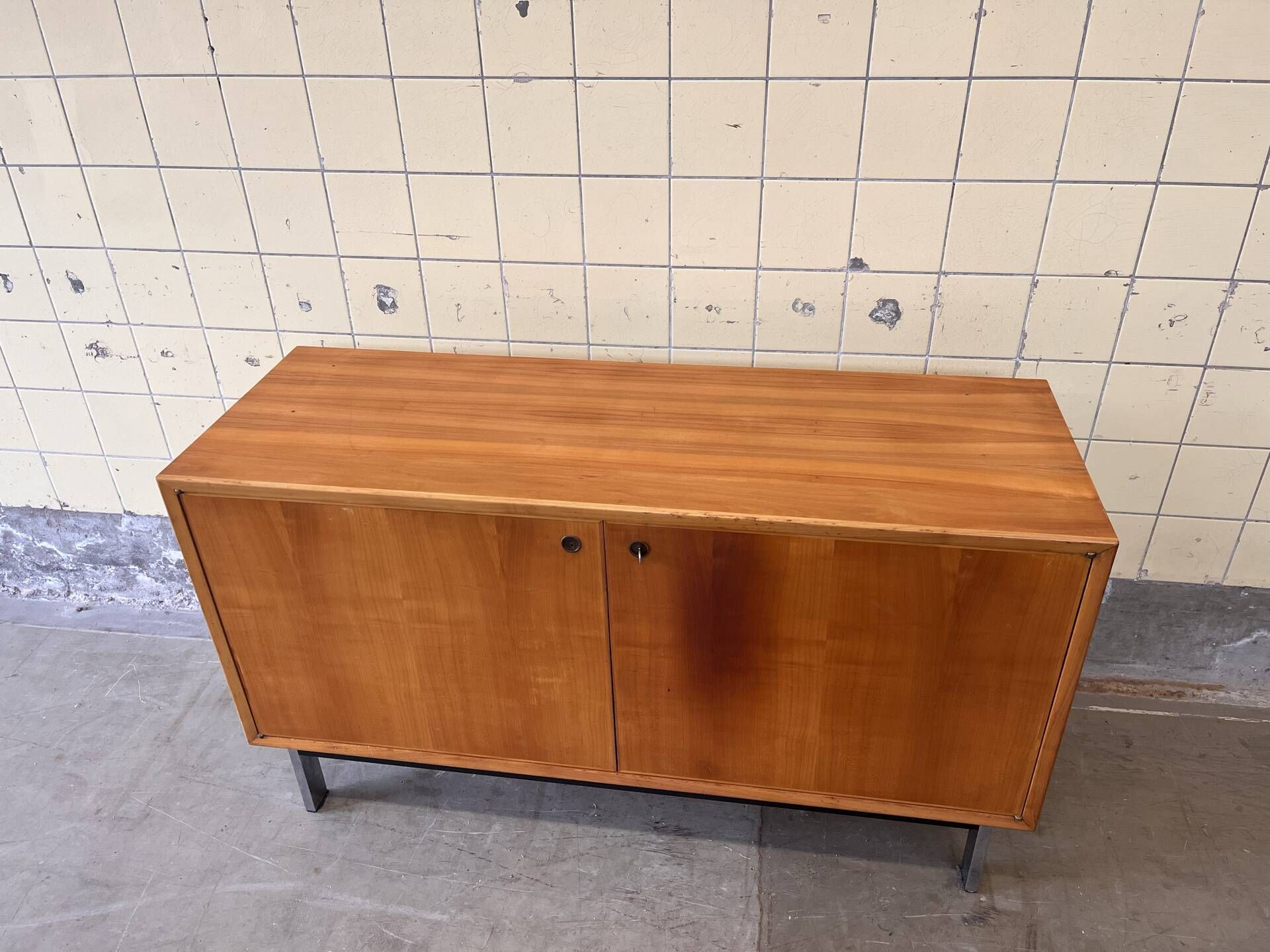 Vintage cabinet