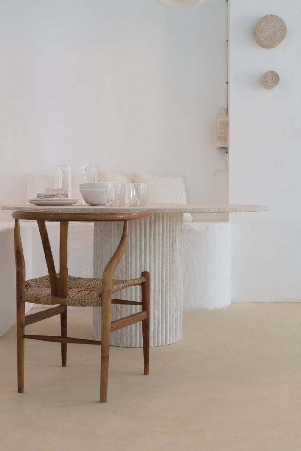 Omega 120 cm D dining table